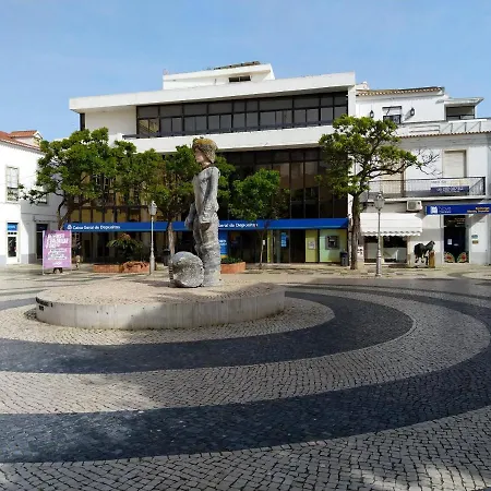 423 Casa Paulo * Lagos